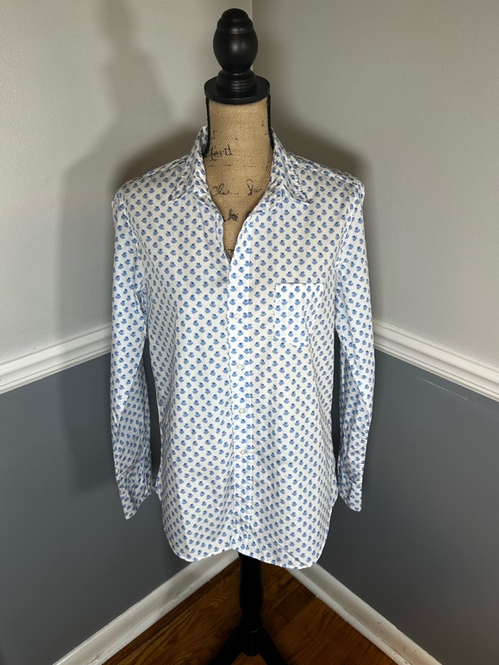 Frank & Eileen Barry Button Down White Blue Duck Cotton Large